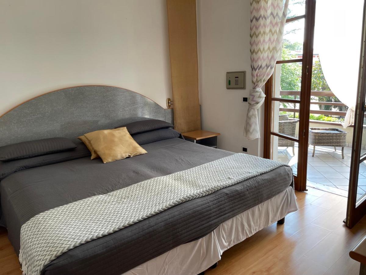 Aparthotel Alexandra Sirmione