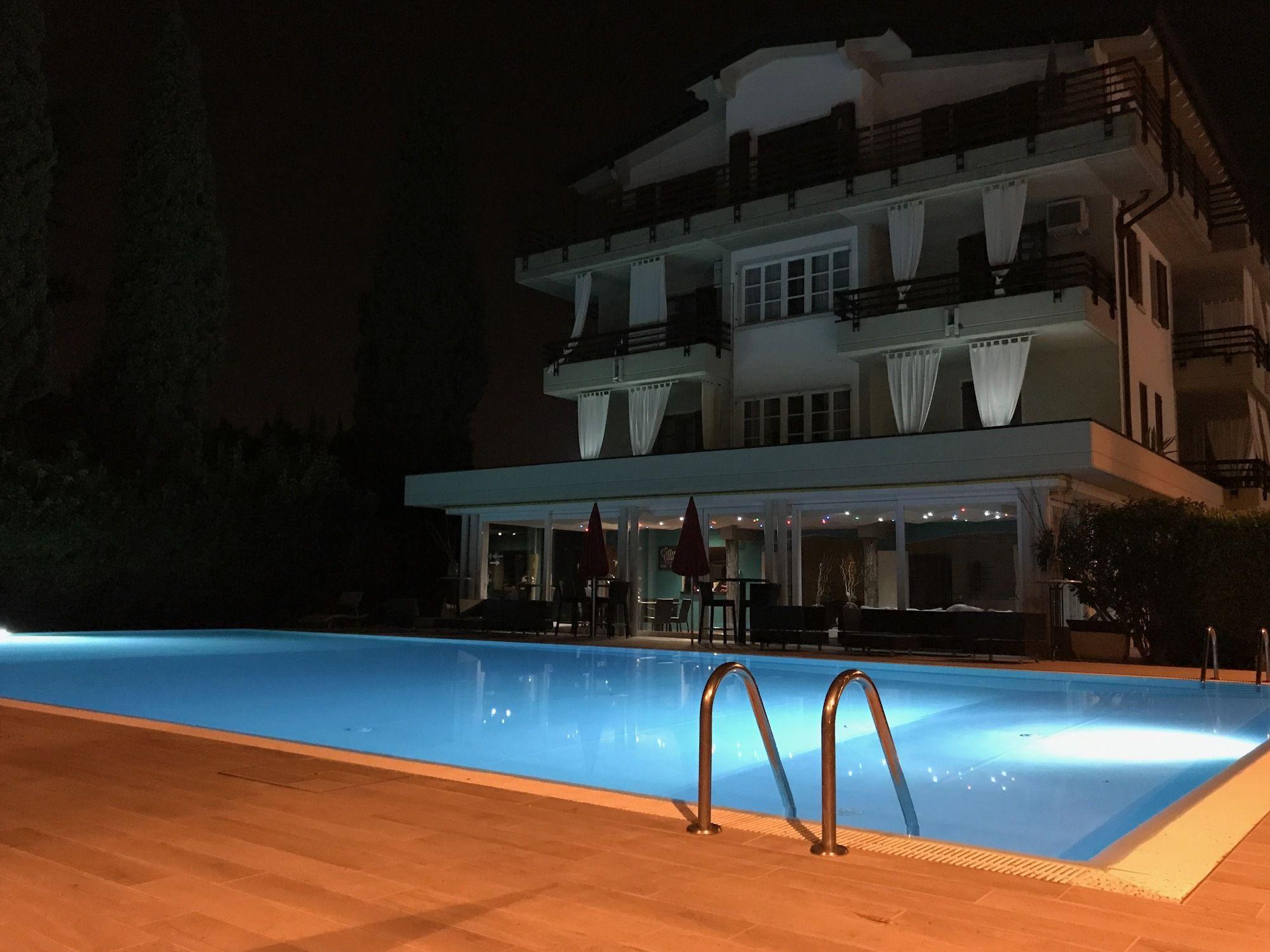 Alexandra Aparthotel
