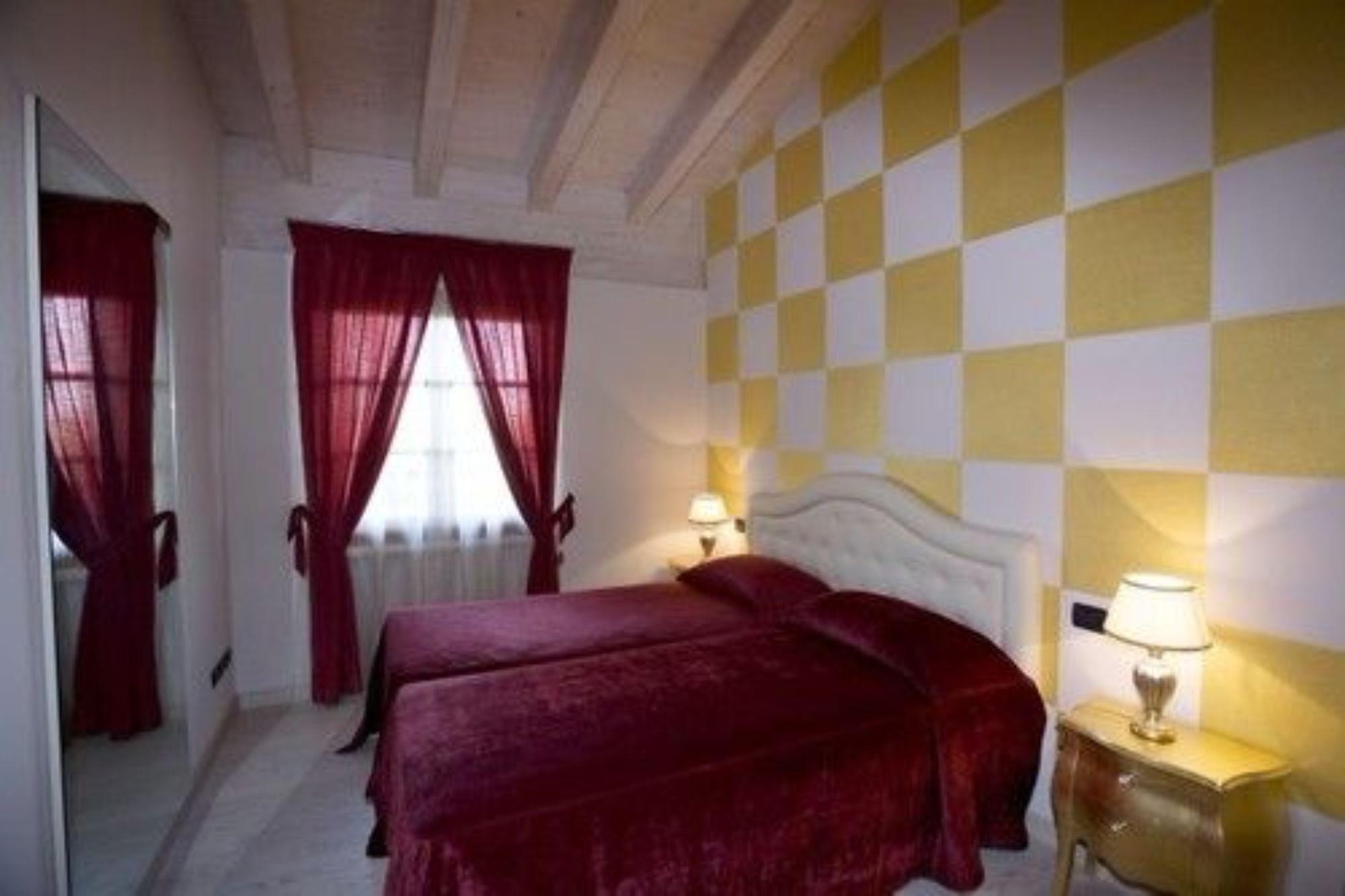 Alexandra Aparthotel
